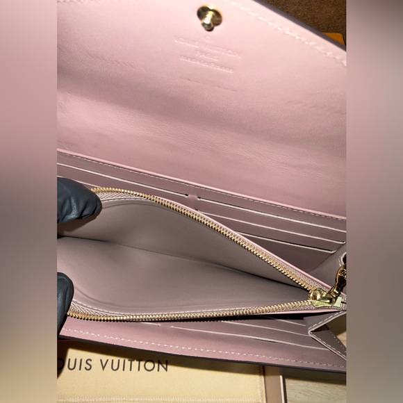 ✅AUTHENTIC LV GIFTABLE LONGWALLET LOUIS VUITTON EXCELLENT - Picture 13 of 14